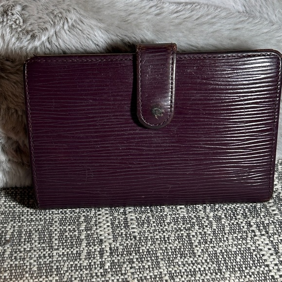Louis Vuitton Handbags - 364. Louis Vuitton Portefeuille Viennois wallet in purple Epi